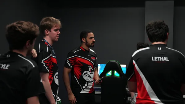 Lyte Coaches the Team